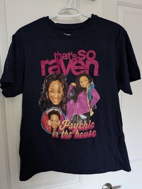 That's So Raven Women's Graphic Tee in Navy